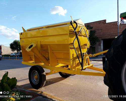 Mixer de 1500kg Mezclador 3 Sinfines con Motor Hidráulico