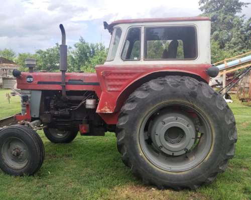 Massey Ferguson 1075 año 1975-financiación Propia
