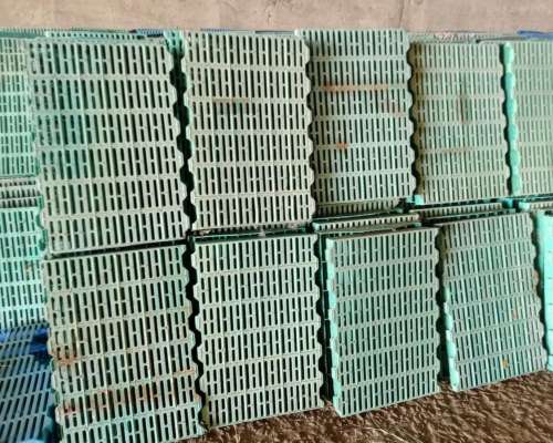 Pisos Plásticos, Slats, para Cerdos, Ovejas y Cabras y Otros