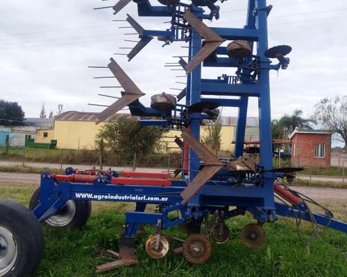 Carpidor Control de Malezas 13 Cuerpos