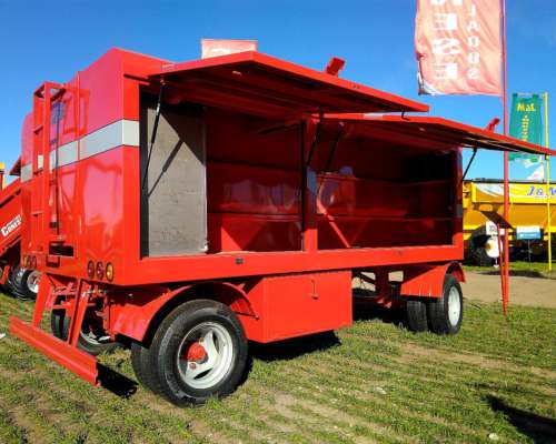 Cisterna 5000 Lts. Combinada con Taller Conese