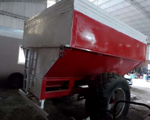 Carro Autodescargable 12 TN Marca Santa ROSA-1 Eje