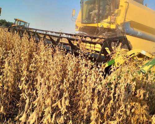 Maquina New Holland 5090