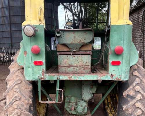 Tractor John Deere 730