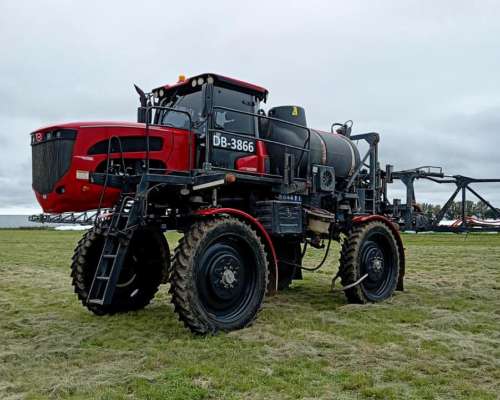 Pulverizador Ombu, PAO 3500, Motor Cummins 174ho, 4.700 Hs