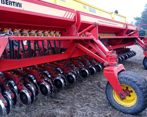 Sembradora Bertini 32.000 Neumatica