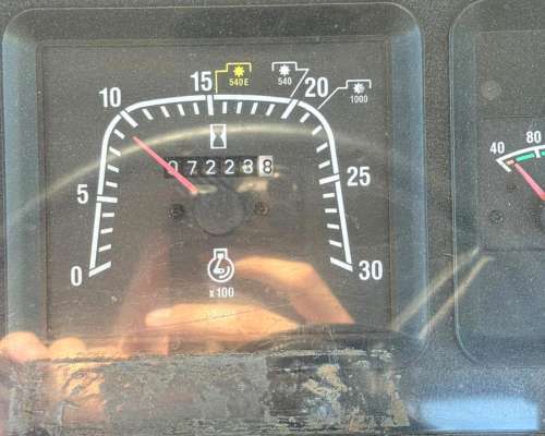 Tractor New Holland TM 7010