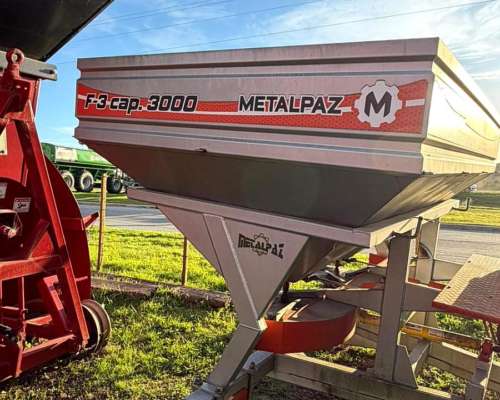 Fertilizadora Metalpaz F-3 de 3000 Lts