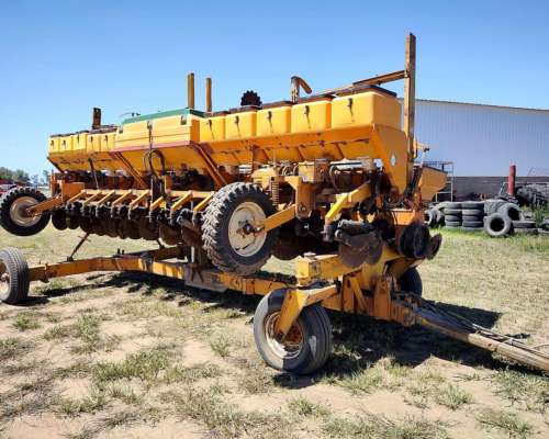 Sembradora Agrometal TX de 14 a 42 Autotráiler