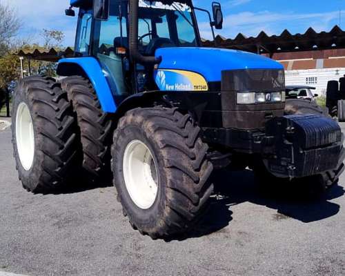 Tractor New Holland Modelo TM7040 44 Caja Power Shift