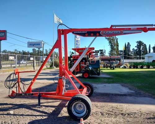 Grúa Nueva, Loyto 2500 Kg con Comando Hidráulico y 3 Movim.