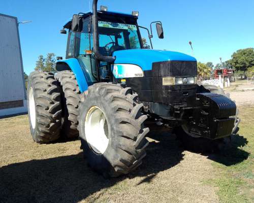 Tractor 7030, año 2013