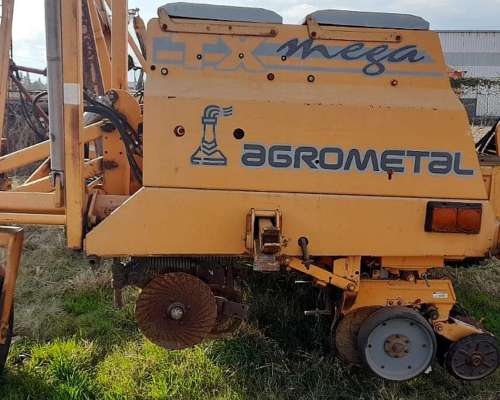 Sembradora Agrometal de 18 X 52.5cm