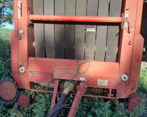 Rotoenfardadora Mainero Mod 5880 Monitor RF1000