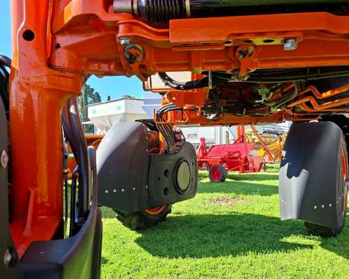 Fertilizador Autopropulsado Jacto Uniport 5030