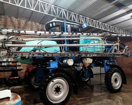 Pulverizadora Autopropulsada Montana Parruda MA 3027