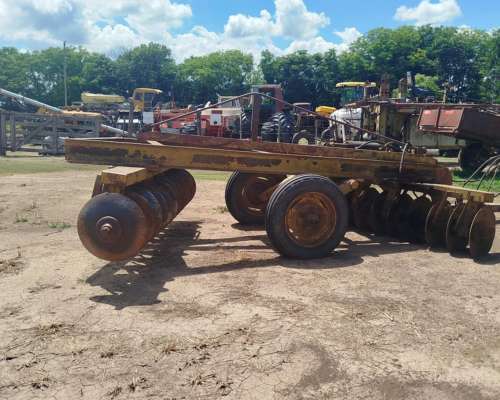 Rastra Tiro Excéntrica 24 Discos. Transportable. Hidraulica