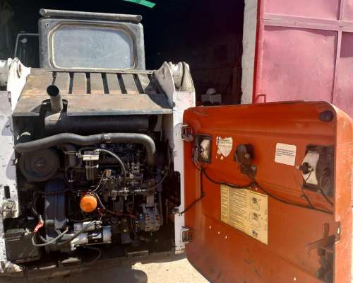 Minicargadora Bobcat S 220