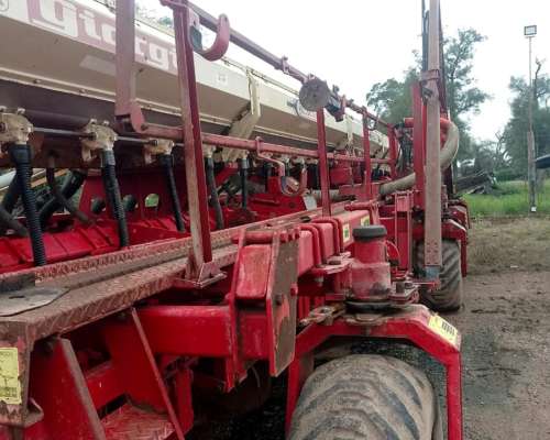 Sembradora Georgi Precisa 8000 24 X 52 Surcos Neumatica