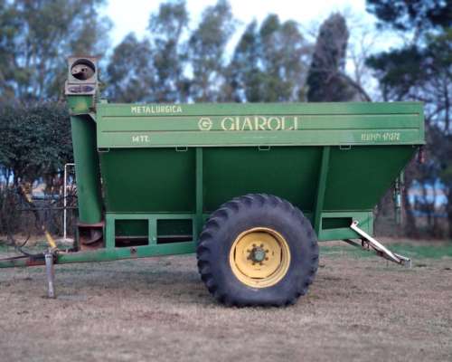 Tolva Giaroli de 14 TN 1 Eje