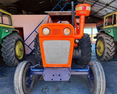 Tractor Marca Fiat 900