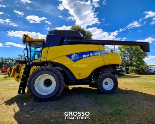 Cosechadora CR 9060, 5.600 Horas, 2008