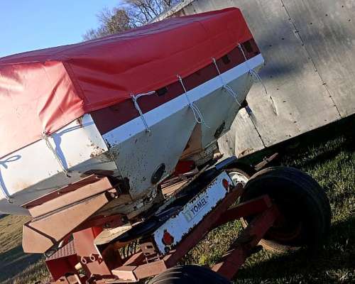 Fertilizadora Yomel Modelo 2022