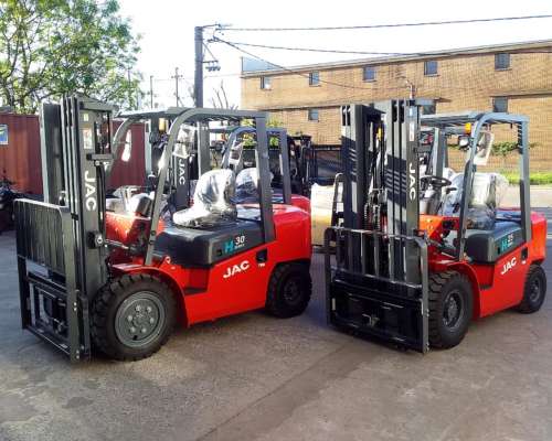 Autoelevador JAC 3 TN Motor Xinchai Diésel TT4500