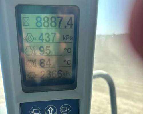 New Holland T8. 320, con Duales con Piloto