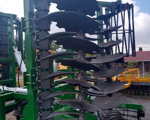 Acondicionadora de Suelos Pesce 5 Metros Ancho de Labor