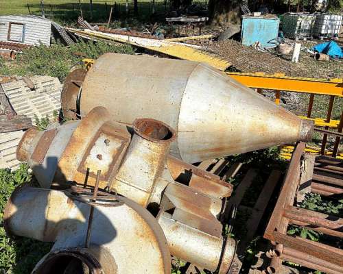 Comederos para Cerdos Inox y Máquinas para Planta Silo