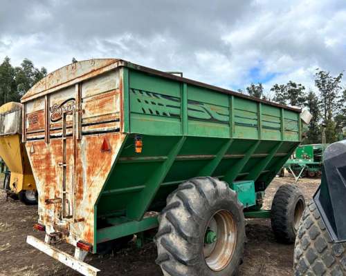 Tolva Autodescargable Ferrario 16 TN. con Balanza