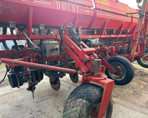 Sembradora Dolbi de 12/52 Fertilización en Línea