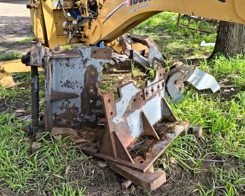 Brazo Retroexcavadora TVH Usada