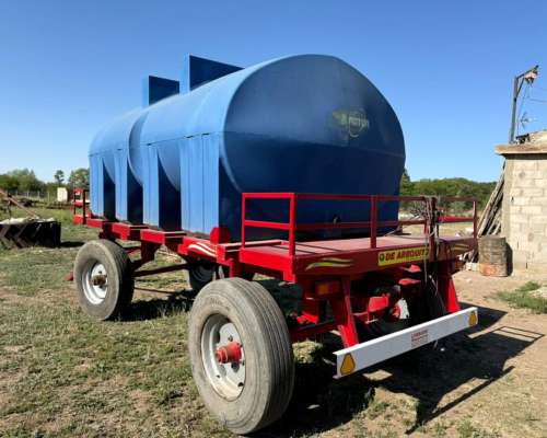 Acoplado con Tanque Plástico - 8.000lts - de Arequito