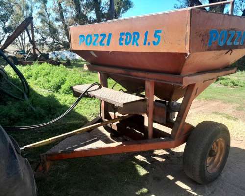 Fertilizadora Pozzi 1.000 Kg