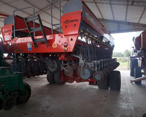 Sembradora Marca Gimetal Autotrailer