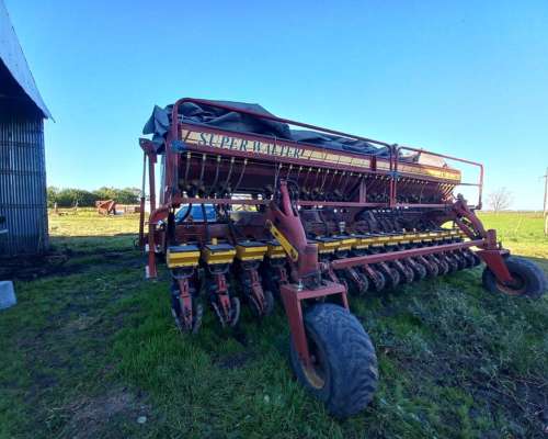 Sembradora Super Walter W1770 Serie IV de 33 a 19,1 cm