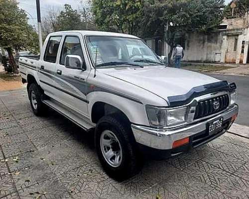 Toyota Hilux SRV 4X4 Titular