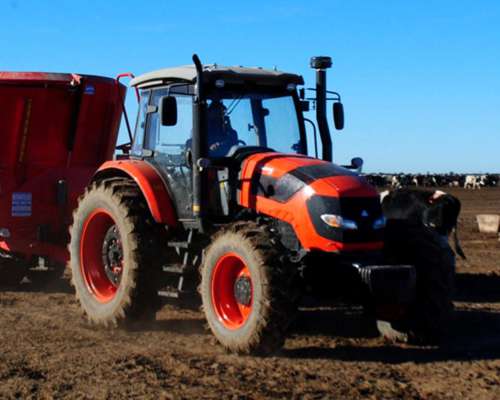 Tractor Hanomag 1800/4ca .