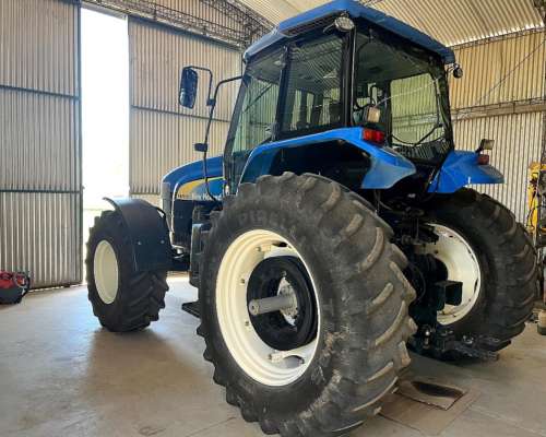 Tractor New Holland TM 7010