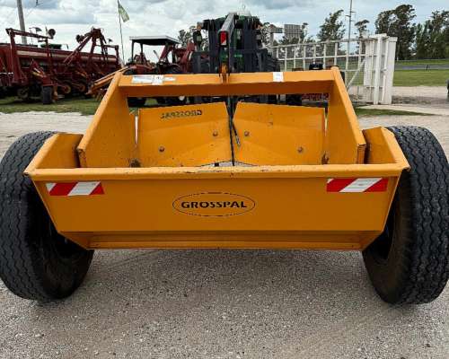 Pala NOVA200 Semi Nueva.