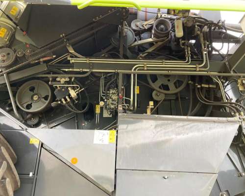 Cosechadora Claas Lexion 570 con Plataforma de 30 Pies