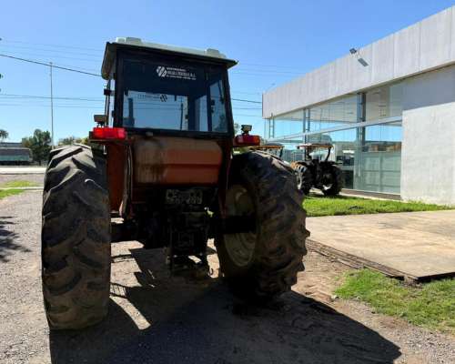 Tractor Fiat 880/5 con Cabina
