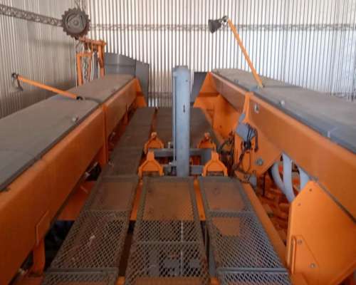 Sembradora Agrometal TX Pivot. 16 a 52 CM. año 2017.