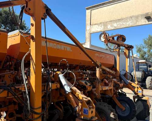 Agrometal MXY2 46a21 con Kit de Grueso Grano Fino Combinada