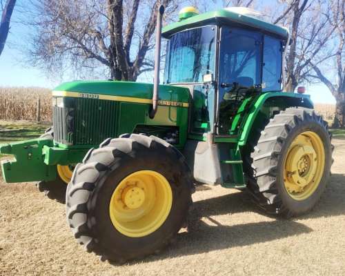 John Deere 6600. HP 121. Horas 5100 de Fábrica.