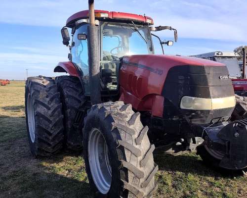 Tractor Case Puma 210 con Tres Puntos