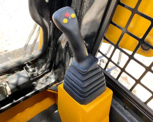 Minicargadora 50hp Sinomach 255f Cerrada A/A