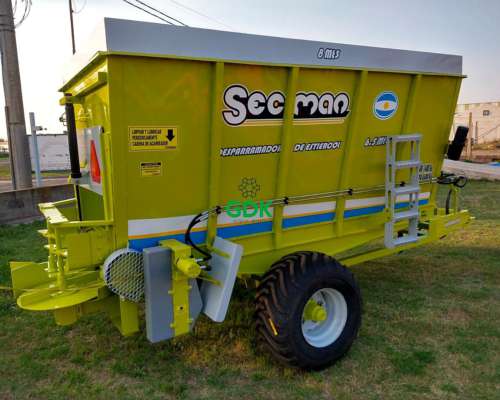 Desparramador de Estiercol MP-8 Mts con Platos. Secman